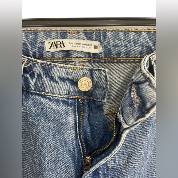 Zara High Rise Jeans - Picture 4 of 5